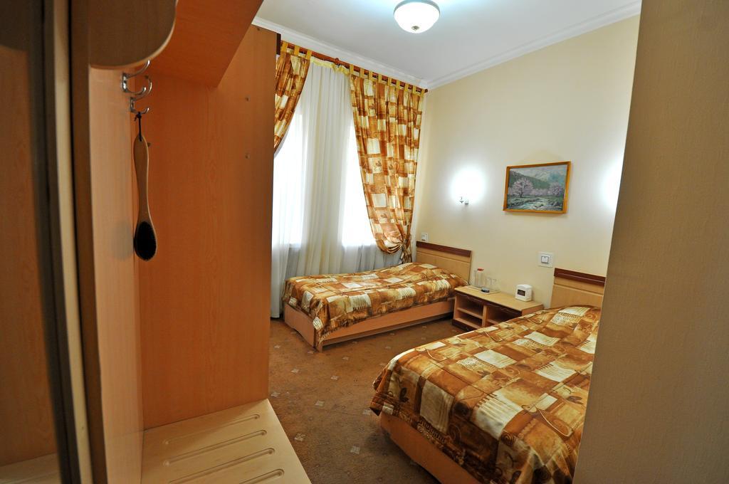 Grand Orzu Hotel Tasjkent Buitenkant foto