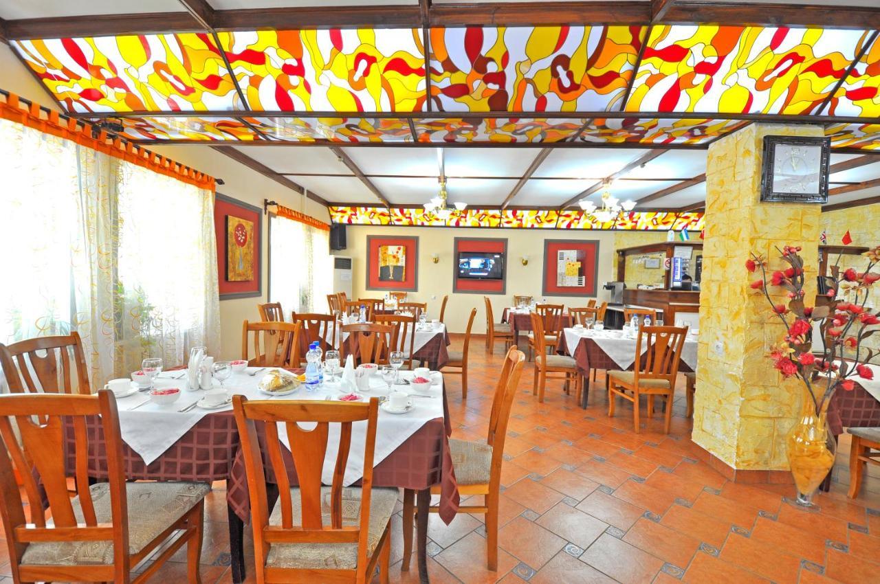 Grand Orzu Hotel Tasjkent Buitenkant foto